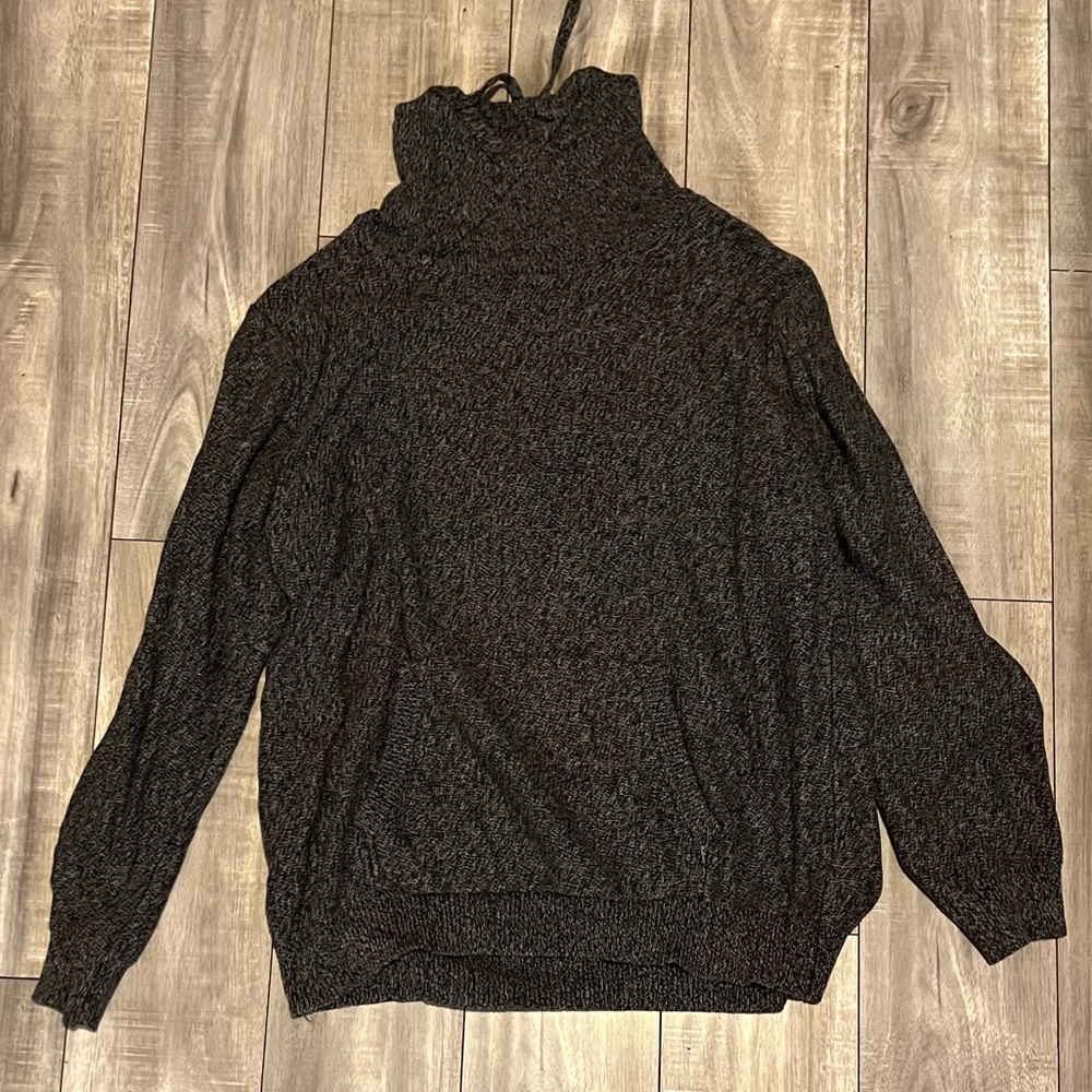GRAY LONG SLEEVE SWEATER